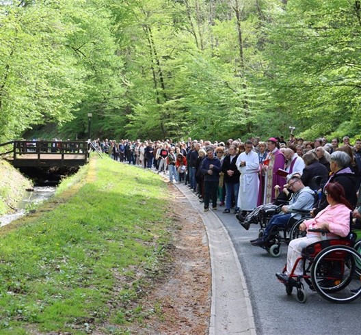 Križni put Ulicom Bliznec